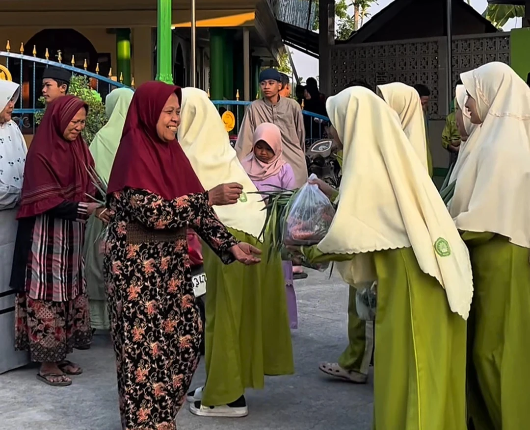 Mubaligh Hijrah Santri Ponpes Dimsa, Tebar Kepedulian Lewat Air Bersih dan Pasar Bahagia